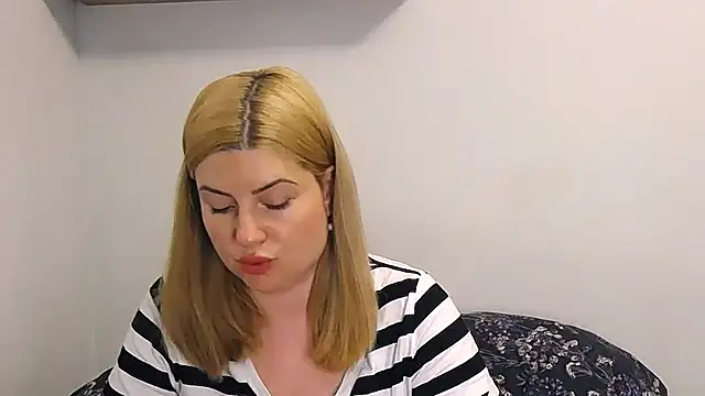 alisenties online show from 06-03-26, 02:19
