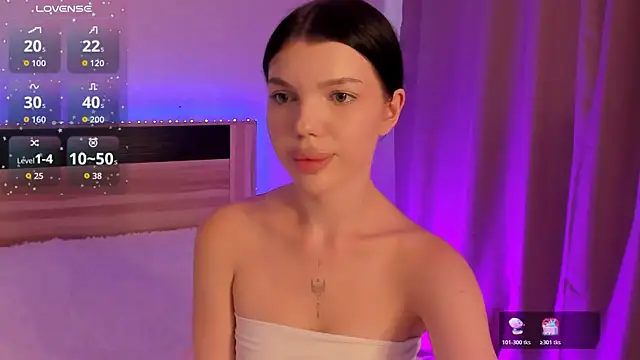  MiaLunne online show from 07-22-26, 10:51