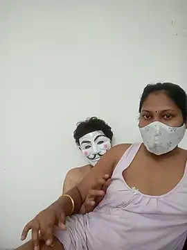 Indian Coupless online show from 07-15-26, 12:32