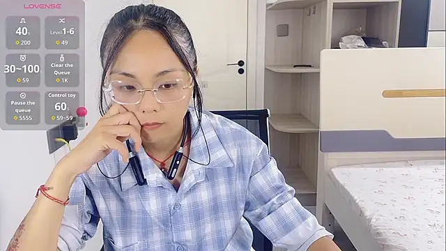 Snapshot of yishan-22 chatting on 07-16-26, 12:27 yishan-22 online show from 07-16-26, 12:27