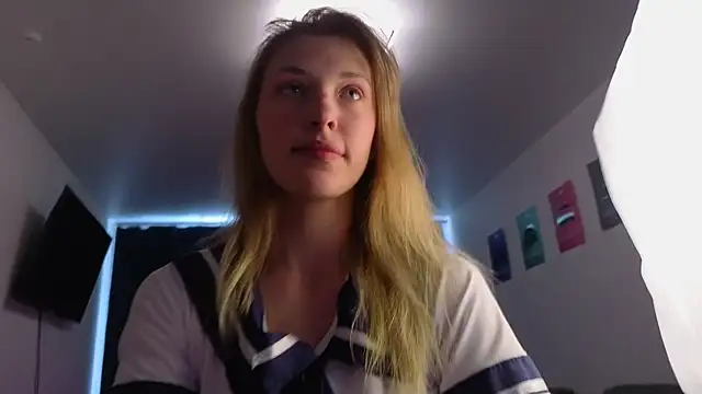 Snapshot of Your_Shy_Bunny chatting on 07-19-26, 06:17 Your Shy Bunny online show from 07-19-26, 06:17