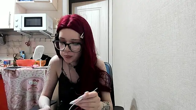 Honey Mollyy online show from 07-18-26, 09:29