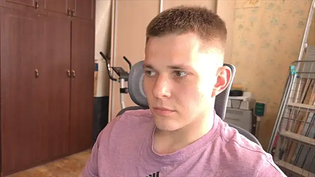 Snapshot of Nikclak chatting on 07-30-26, 11:42 Nikclak online show from 07-30-26, 11:42