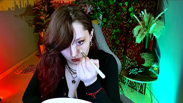 AliciaDelive online show from 07-23-26, 10:57