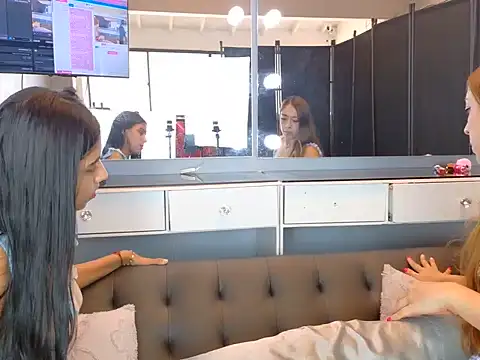 strawberrymia69 online show from 07-25-26, 01:19