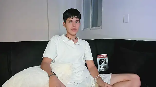 Snapshot of Andrew_Conner chatting on 07-20-26, 01:31 Andrew Conner online show from 07-20-26, 01:31