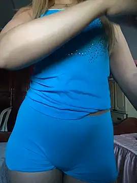 Su  Zi online show from 07-18-26, 04:44