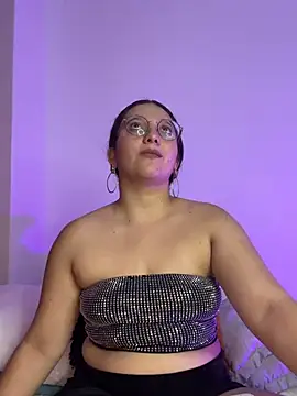 Snapshot of Abby_moons chatting on 07-29-26, 04:21 Abby moons online show from 07-29-26, 04:21