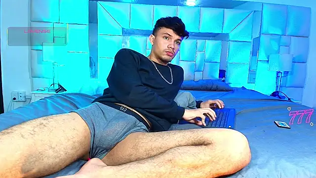 Snapshot of alexgod- chatting on 07-28-26, 02:13 alexgod- online show from 07-28-26, 02:13