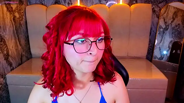 Queen Red v online show from 07-23-26, 08:07