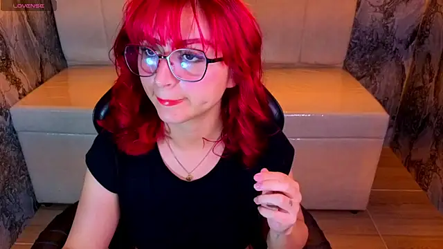 Queen Red v online show from 07-24-26, 08:12