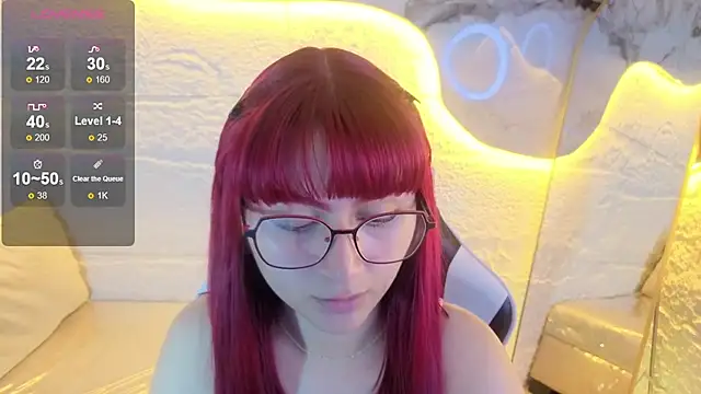 Queen Red v online show from 07-29-26, 08:07