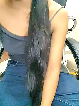 Snapshot of RIYA_SHARMA_3 chatting on 07-17-26, 05:14 RIYA SHARMA 3 online show from 07-17-26, 05:14