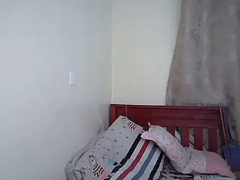queen zuri01 online show from 07-15-26, 11:48