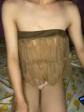 Snapshot of My-nhung chatting on 07-18-26, 01:26 My-nhung online show from 07-18-26, 01:26