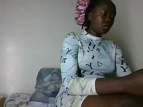 Snapshot of Prettyely chatting on 07-21-26, 04:48 Prettyely online show from 07-21-26, 04:48
