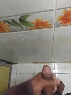 boy7inche online show from 07-19-26, 03:32