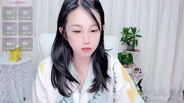Biiyoo Hua online show from 07-28-26, 10:09