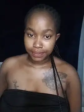 Snapshot of LadyDooX25 chatting on 07-18-26, 05:28 LadyDooX25 online show from 07-18-26, 05:28