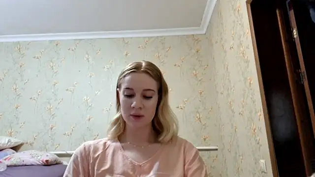 Snapshot of renna_rine chatting on 07-23-26, 03:21 renna rine online show from 07-23-26, 03:21