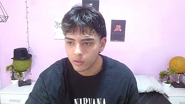 zayne lyon online show from 07-17-26, 11:50