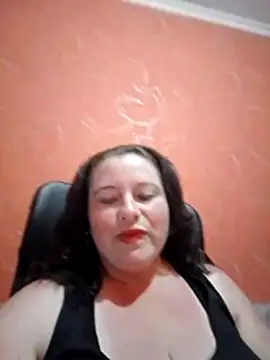 Snapshot of Moonshade30 chatting on 07-18-26, 04:22 Moonshade30 online show from 07-18-26, 04:22