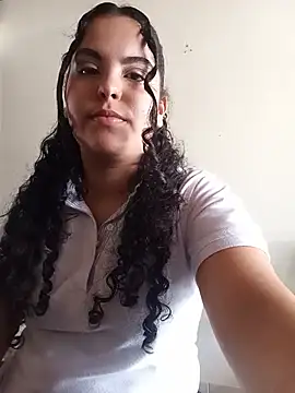 Snapshot of NicolleOverton chatting on 07-28-26, 07:15 NicolleOverton online show from 07-28-26, 07:15