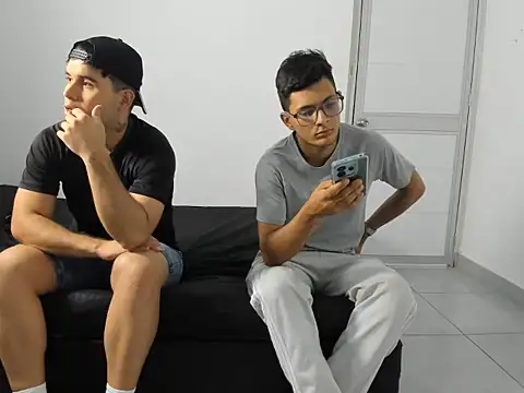 chicossexo02 online show from 07-24-26, 07:56