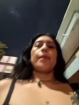Snapshot of Evelyn_outdoors chatting on 07-27-26, 03:13 Evelyn outdoors online show from 07-27-26, 03:13