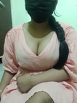 Snapshot of Meera_0 chatting on 07-24-26, 07:12 Meera 0 online show from 07-24-26, 07:12
