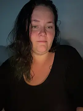 Snapshot of CurvyScarlett69xx chatting on 07-29-26, 10:30 CurvyScarlett69xx online show from 07-29-26, 10:30