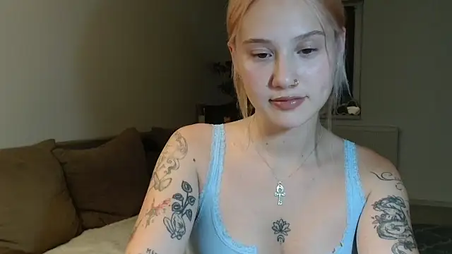 lynaDivine online show from 07-27-26, 11:01