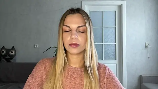 Snapshot of LaraineDomebo chatting on 07-19-26, 03:49 LaraineDomebo online show from 07-19-26, 03:49
