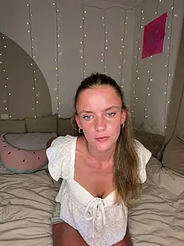 Stella Rosee online show from 07-17-26, 06:35