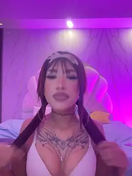 Helena Vogel online show from 07-28-26, 04:39
