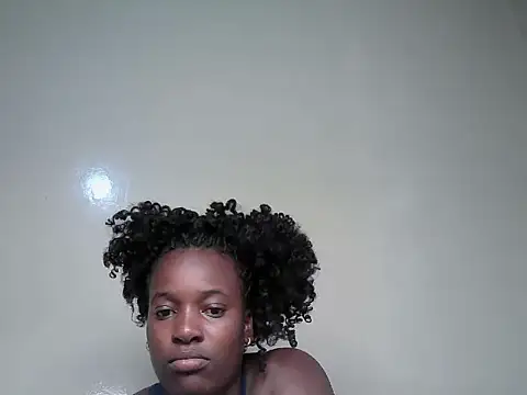 Snapshot of Lunakisses chatting on 07-19-26, 09:35 Lunakisses online show from 07-19-26, 09:35
