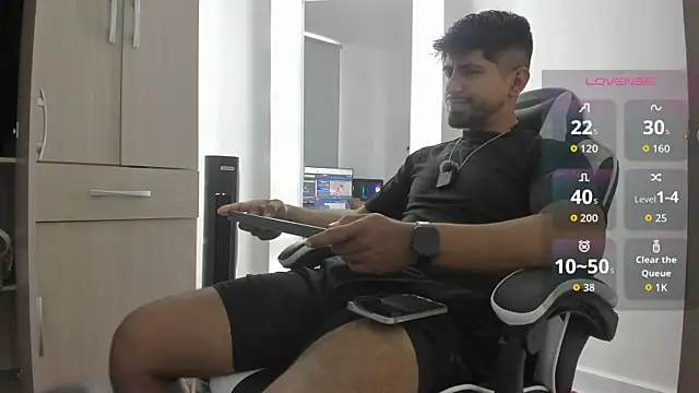 Snapshot of Noah_blackmen chatting on 07-26-26, 02:13 Noah blackmen online show from 07-26-26, 02:13