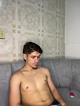 Snapshot of leandro_coper chatting on 07-25-26, 04:54 leandro coper online show from 07-25-26, 04:54