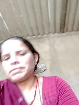 miss reena93036 online show from 07-18-26, 06:17