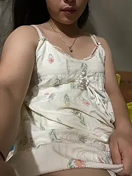 Snapshot of Lylalaa chatting on 07-25-26, 01:52 Lylalaa online show from 07-25-26, 01:52