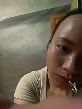 Snapshot of Lylalaa chatting on 07-27-26, 04:30 Lylalaa online show from 07-27-26, 04:30