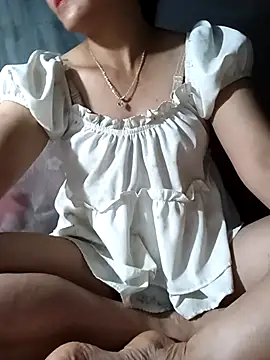Quee Quee online show from 07-19-26, 11:36