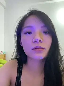 Snapshot of Girl-wet chatting on 08-05-26, 02:31 Girl-wet online show from 08-05-26, 02:31