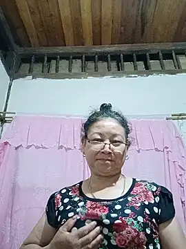 Snapshot of Lena_9x chatting on 07-28-26, 03:32 Lena 9x online show from 07-28-26, 03:32