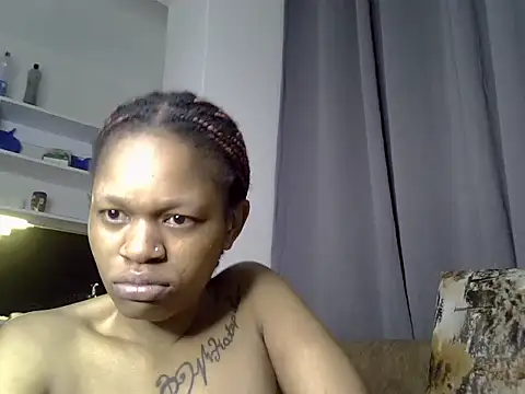 Snapshot of Sassyshon chatting on 07-28-26, 04:50 Sassyshon online show from 07-28-26, 04:50