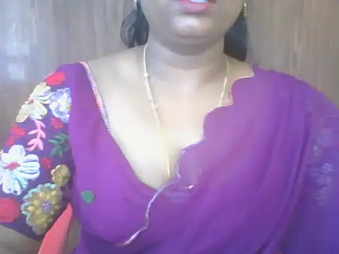 Snapshot of Tamil_hot_Shalini chatting on 07-23-26, 08:01 Tamil hot Shalini online show from 07-23-26, 08:01