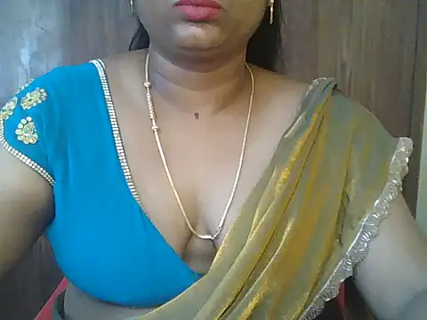 Snapshot of Tamil_hot_Shalini chatting on 07-25-26, 09:07 Tamil hot Shalini online show from 07-25-26, 09:07