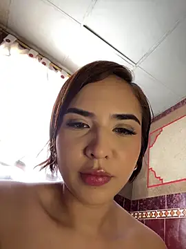 Snapshot of LadyScarlett_ chatting on 07-26-26, 02:24 LadyScarlett online show from 07-26-26, 02:24