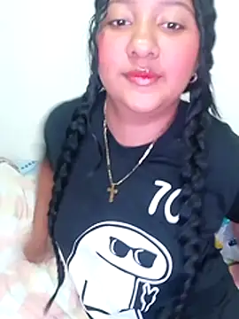 Snapshot of Luna_Dorada chatting on 07-23-26, 10:19 Luna Dorada online show from 07-23-26, 10:19