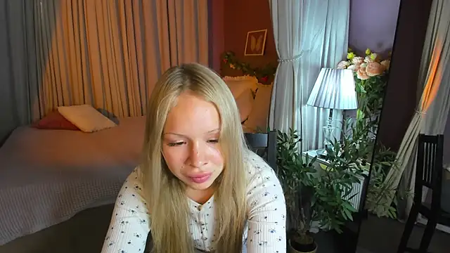 Snapshot of Milana_r0se chatting on 07-21-26, 09:11 Milana r0se online show from 07-21-26, 09:11